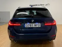 Usado BMW 318 150 CV (110 kW) 2024 Azul Familiar