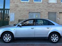 Usado Audi A4 130 CV (95 kW) 2004 Gris / plata Berlina