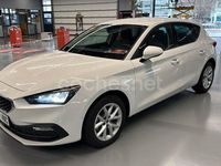 Usado Seat Leon Style 110 CV (80 kW) 2024 Blanco Familiar