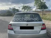 Usado Skoda Fabia Ambition 60 CV (44 kW) 2016 Blanco Berlina
