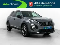 Usado Peugeot 2008 Allure 136 CV (100 kW) 2025 Gris SUV