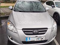 Usado Kia Ceed Active 122 CV (89 kW) 2007 Gris / plata Utilitario