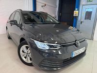 Usado VW Golf VIII Life 115 CV (84 kW) 2022 Gris / plata Familiar