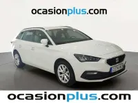 Usado Seat Leon ST Style 110 CV (80 kW) 2022 Blanco Familiar