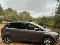 Usado Ford Grand C-Max Trend 115 CV (84 kW) 2013 Gris / plata Monovolumen