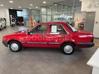Usado Ford Orion 54 CV (39 kW) 1985 Granate Berlina