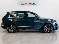 Usado VW Tiguan R-line 150 CV (110 kW) 2022 Azul SUV