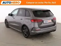 Usado Mercedes B200 AMG line 150 CV (110 kW) 2021 Gris Utilitario