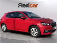 Usado Skoda Fabia Selection 95 CV (69 kW) 2024 Rojo Berlina