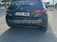 Usado Peugeot 308 Allure 130 CV (95 kW) 2021 Negro Berlina