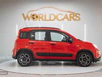 Usado Fiat Panda 69 CV (50 kW) 2022 Rojo Berlina