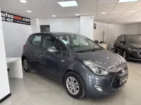 Usado Hyundai ix20 90 CV (66 kW) 2016 Gris / plata Utilitario