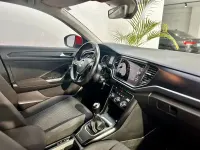 Usado VW T-Roc Advance 115 CV (84 kW) 2020 Rojo SUV