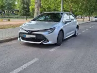 Usado Toyota Corolla Active 121 CV (88 kW) 2021 Gris Utilitario
