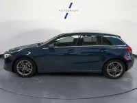 Usado Mercedes A180 109 CV (80 kW) 2020 Azul Utilitario