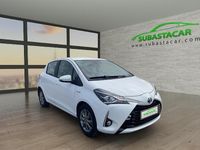 Usado Toyota Yaris Hybrid Active 100 CV (73 kW) 2018 Blanco
