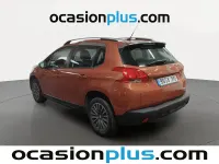 Usado Peugeot 2008 Active 82 CV (60 kW) 2015 Rojo SUV