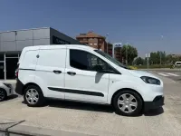 Usado Ford Transit Courier Trend 75 CV (55 kW) 2021 Blanco Van