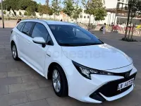Usado Toyota Corolla Active 122 CV (89 kW) 2021 Blanco Familiar