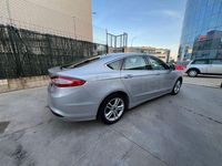 Usado Ford Mondeo Trend 150 CV (110 kW) 2017 Gris / plata Berlina
