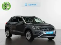 Usado VW T-Roc Life 150 CV (110 kW) 2023 Gris SUV