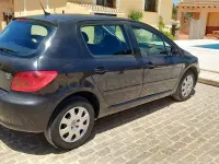 Usado Peugeot 307 90 CV (66 kW) 2006 Negro Berlina