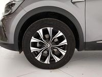 Usado Renault Captur Techno 140 CV (102 kW) 2023 Gris kng negro gne SUV