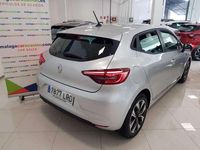 Usado Renault Clio V LIMITED 91 CV (66 kW) 2021 Plateado Utilitario
