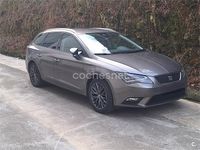 Usado Seat Leon ST CONNECT 110 CV (80 kW) 2017 Gris / plata Familiar