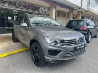Second-hand VW Touareg 262 CP (192 kW) 2016 Gri SUV