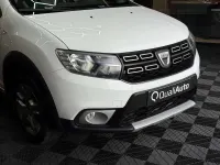 Usado Dacia Sandero Comfort 90 CV (66 kW) 2019 Blanco Utilitario
