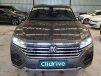 Usado VW Touareg 231 CV (169 kW) 2021 Gris / plata SUV