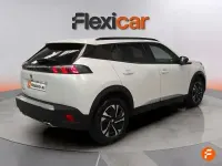 Usado Peugeot 2008 Allure 130 CV (95 kW) 2023 Blanco SUV