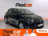 Usado Toyota Yaris Hybrid Active 116 CV (85 kW) 2022 Negro Utilitario