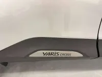 Usado Toyota Yaris Cross Active 125 CV (91 kW) 2024 Gris SUV