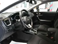 Usado Kia Ceed 140 CV (102 kW) 2019 Blanco Utilitario