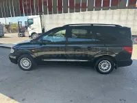 Usado SsangYong Rodius Limited 165 CV (121 kW) 2010 Negro Monovolumen