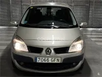 Usado Renault Scénic II 110 CV (80 kW) 2008 Beige Monovolumen