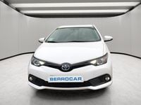 Usado Toyota Auris Hybrid Business Edition 136 CV (100 kW) 2018 Blanco Utilitario