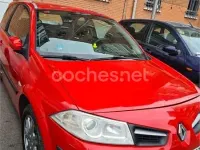 Usado Renault Mégane 100 CV (73 kW) 2008 Rojo Berlina