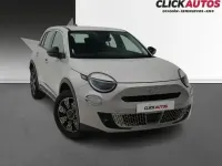 Usado Fiat 600 100 CV (73 kW) 2025 Negro SUV