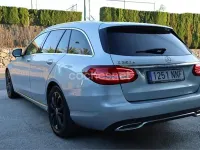 Usado Mercedes C250 Avantgarde 204 CV (150 kW) 2017 Azul Familiar
