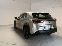 Usado Lexus UX 199 CV (146 kW) 2025 Gris / plata SUV