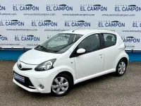 Usado Toyota Aygo City 68 CV (50 kW) 2014 Blanco Utilitario