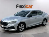 Usado Skoda Octavia Ambition 116 CV (85 kW) 2022 Gris Utilitario