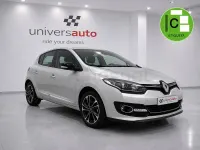 Usado Renault Mégane III Bose Edition 130 CV (95 kW) 2015 Gris / plata Berlina