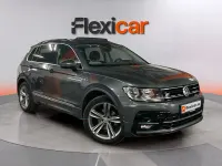 Usado VW Tiguan Sportline 150 CV (110 kW) 2019 Gris SUV