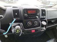 Usado Peugeot Boxer 120 CV (88 kW) 2019 Blanco Van