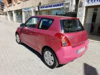 Usado Suzuki Swift GL 92 CV (67 kW) 2010 Violeta / lila Utilitario