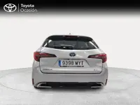Usado Toyota Corolla Active 140 CV (102 kW) 2025 Gris / plata Familiar